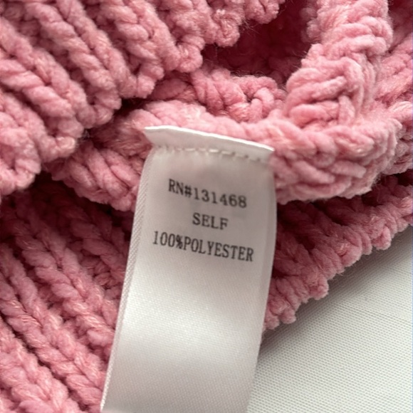 Fate pink chunky knit v-neck sweater - Picture 9 of 11